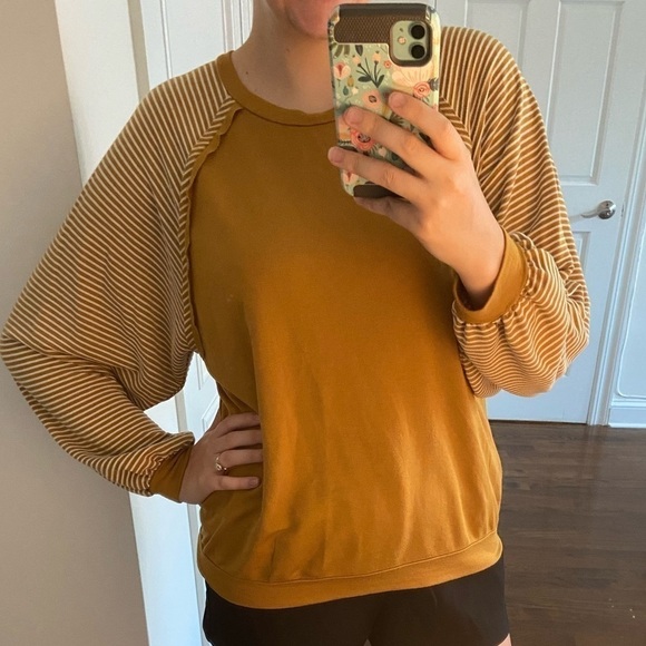 12PM By Mon Ami Long Balloon Striped Sleeve Lightweight Mustard Yellow Sweater - Picture 1 of 4